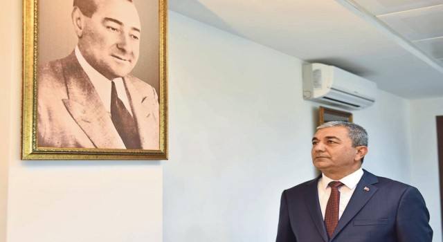 Başkan Kaplan Menderes ve arkadaşlarını unutmadı