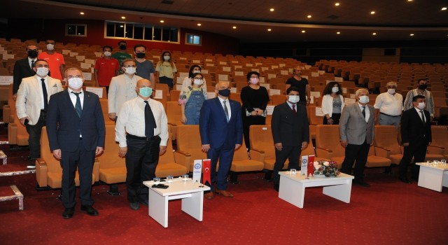 Merhum Başvekil Menderes, ADÜ’de düzenlenen panel ile anıldı