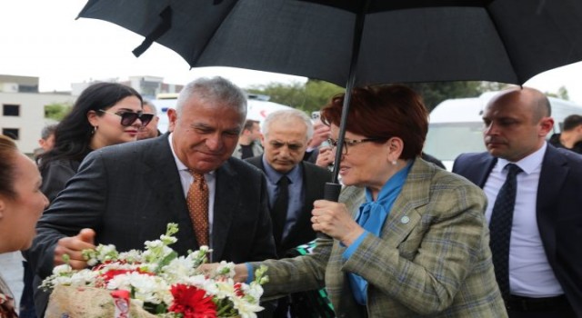 Halkçı Başkan’ın rozetini Akşener takacak