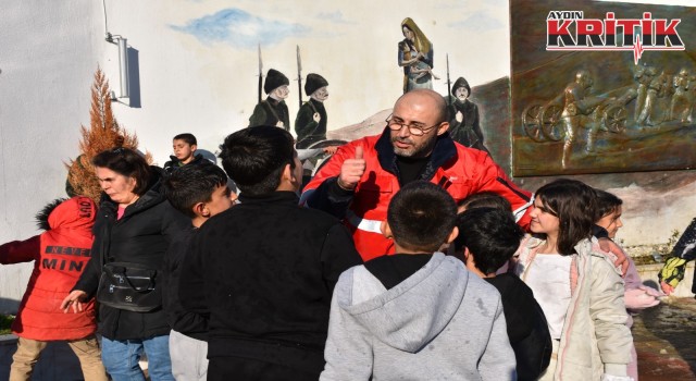 Başkan Zencirci’den Germencik’te Çocuklara Unutulmaz Karne Hediyesi