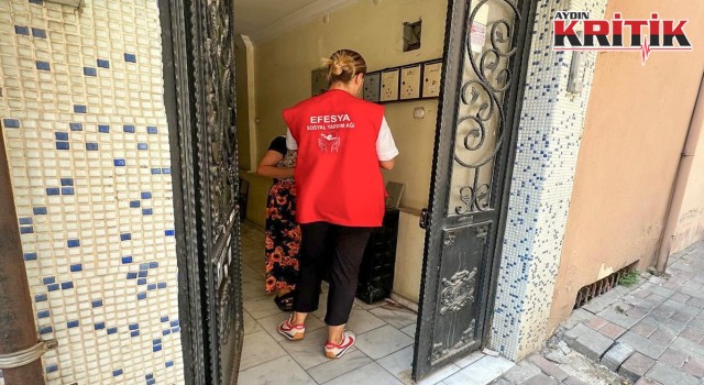 Efeler’de ihtiyaç sahibi ailelere gıda desteği