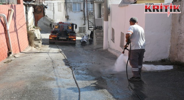Kuşadası’nda temizlik seferberliği Dağ Mahallesi’nde