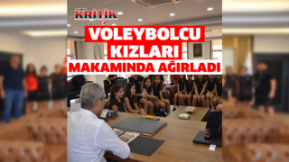 Başkan Kaplan, voleybolcu kızları misafir etti