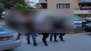 Kuşadası’nda otomobil hırsızları tutuklandı