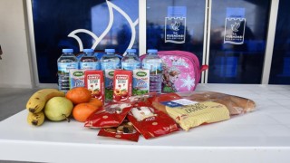 Çocukların beslenme çantalarını Kuşadası Belediyesi dolduruyor