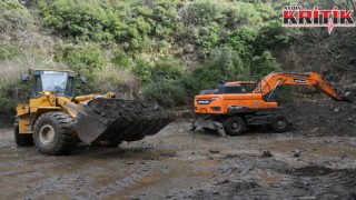 SAĞNAK FELAKETİ SONRASI KUŞADASI BELEDİYESİ EKİPLERİ SAHADA