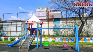 Efeler’in Parkları Renkleniyor