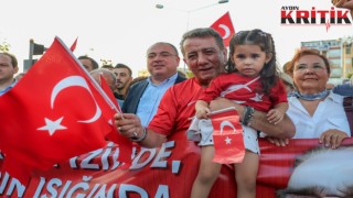 Efeler’de 30 Ağustos Coşkusu Sokaklara Taştı