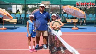 Kuşadası Tenis Kulübü’nde 191 Sporcunun Katıldığı Turnuva Başladı