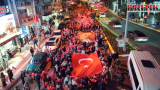 Başkan Yetişkin’le Efeler’de binler Cumhuriyet için yürüdü